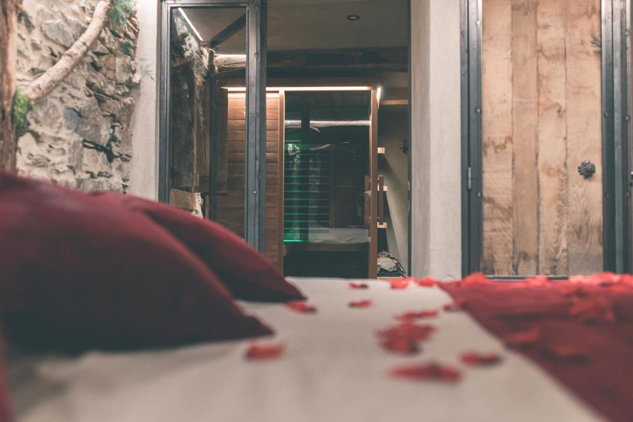 Romantic Getaway - Sauna And Jacuzzi - El Clandestino Stoumont Exterior foto
